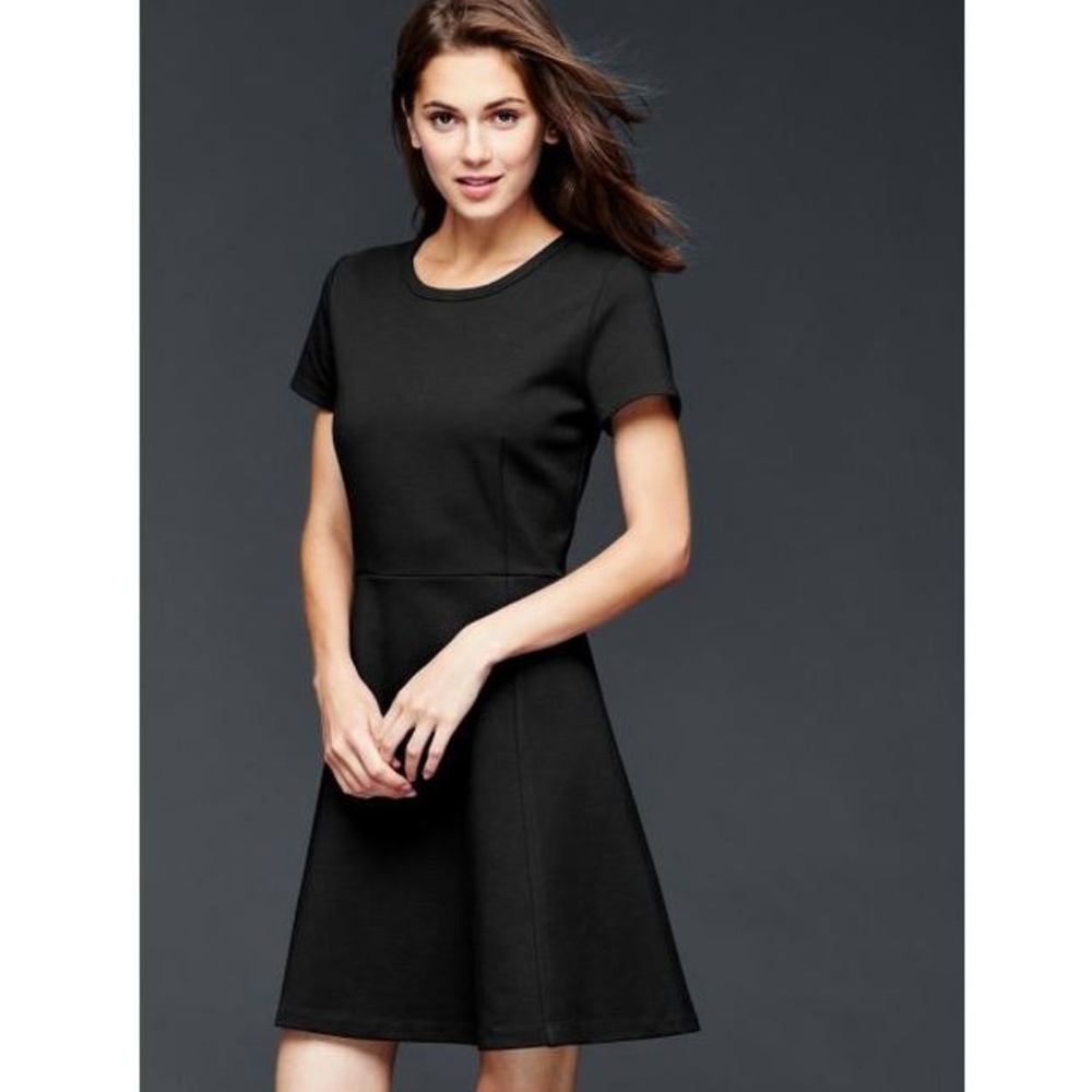 GAP Basic Black Ponte Fit & Flare Dress 8